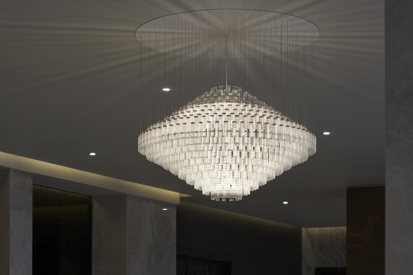 George Singer Modern Chandeliers And Lighting Installations Deco 3 Chandelier High Res Photo 2 Www Georgesinger Co Uk