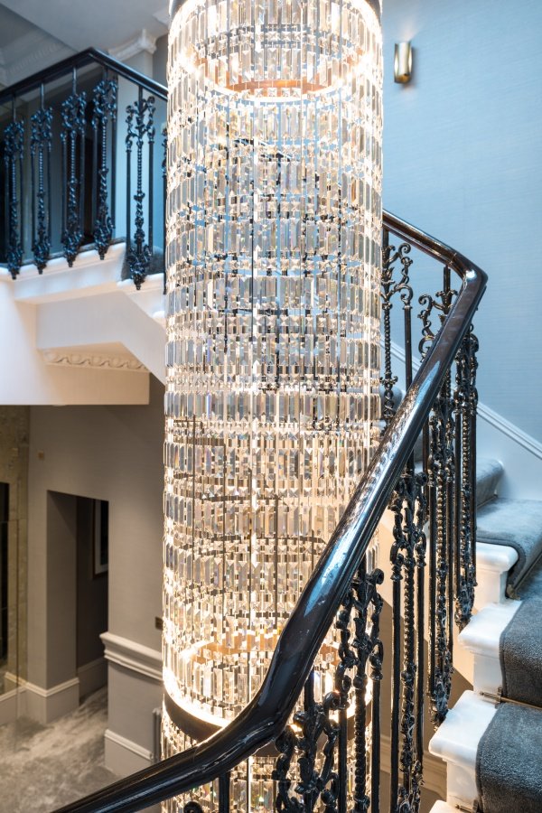 George Singer, Modern Chandeliers And Lighting Installations, Crystal Column, Photo 4, Www.georgesinger.co.uk